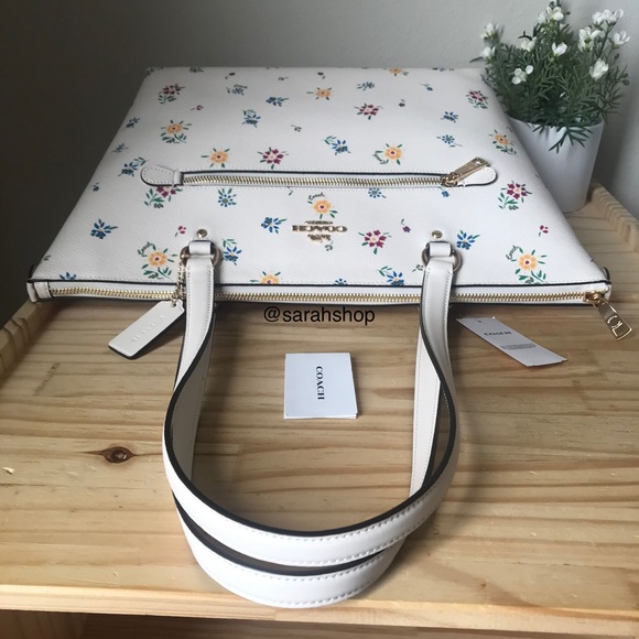 ✅Coach purse - Picture 4 of 10